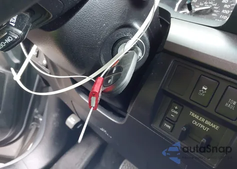 2017 Toyota Tundra Sr5 5.7L V8 from USA, damaged, VIN 5TFDW5F17HX611000